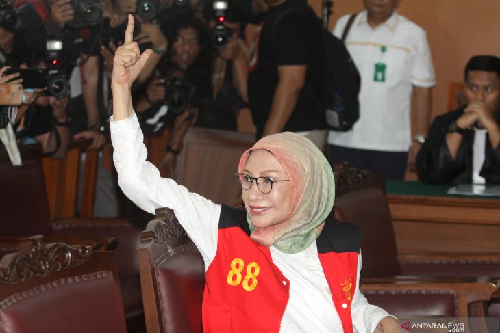 Ratna Sarumpaet saat berada di Pengadilan Negeri Jakarta Selatan. (Foto: Antara/Reno Esnir)