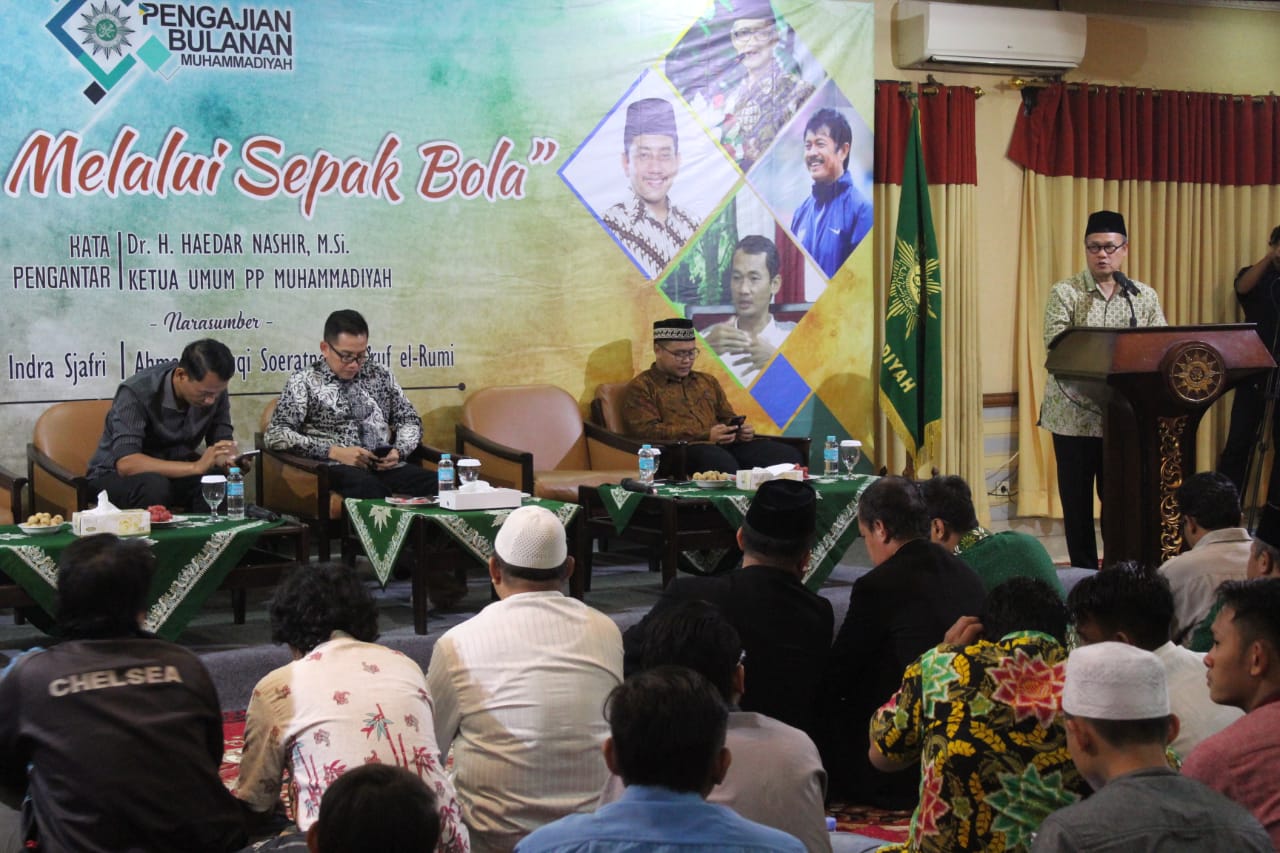 Ketua PP Muhammadiyah, Hajriyanto Thohari dalam Pengajian rutin di Pusat Dakwah PP Muhammadiyah Jakarta. (Foto: md for ngopibareng.id)