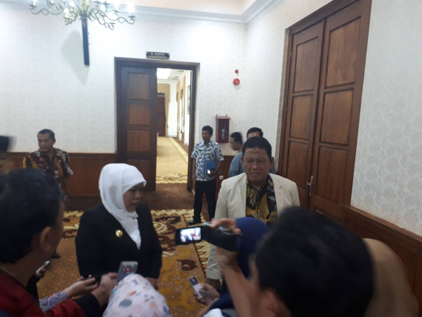 Pertemuan Gubernur Jatim dengan Dirjen Tanaman Pangan Kementerian Pangan, Selasa, 12 Maret 2019 di Gedung Negara Grahadi, Surabaya. (Foto: Alief/ngopibareng.id)