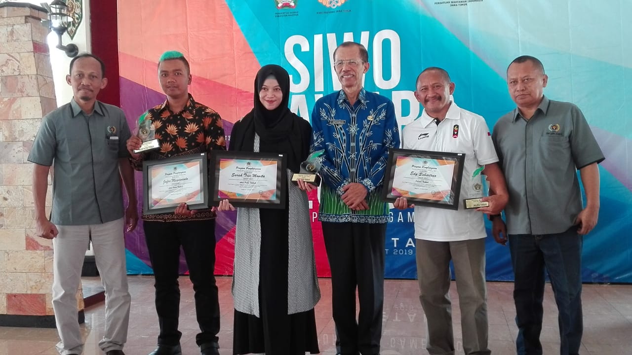 Penghargaan SIWO PWI Jatim untuk atlet dan pelatih yang berprestasi di Asian Games 2018.