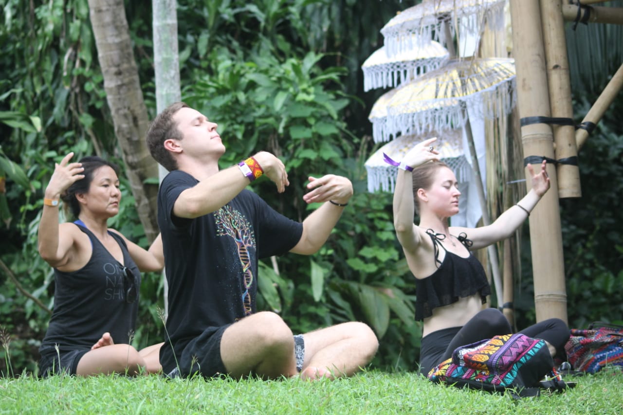 Mengundang Wisman dari berbagai negara dengan Yoga. (Foto:Ist for ngopibareng.id) 
