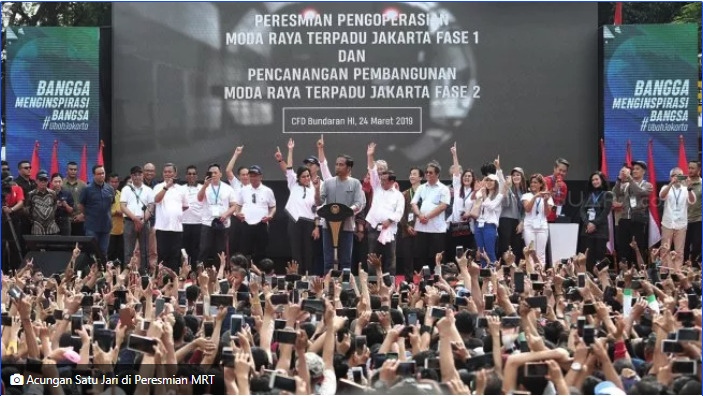 Anies menulis surat ke pekerja MRT, namun Jokowi lah yang paling terkena dampaknya.
