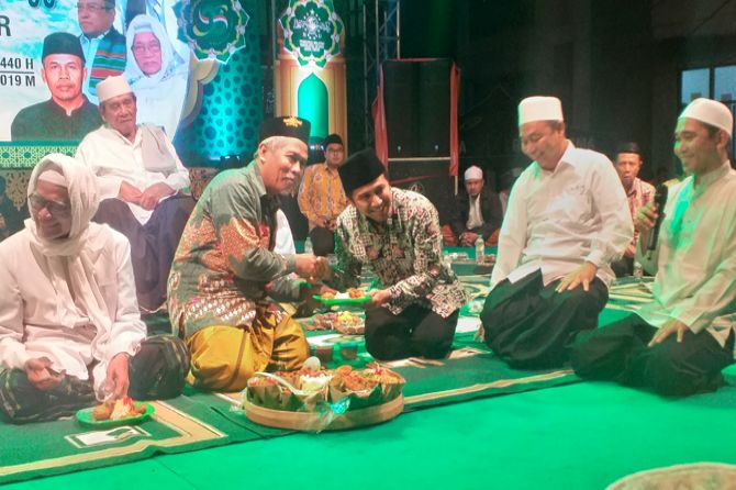Ketua PWNU Jawa Timur KH Marzuki Mustamar saat Harlah ke-96 NU di PWNU Jatim. (Foto: ngopibareng.id)