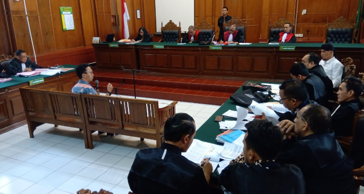 Persidangan Ahmad Dhani di Pengadilan Negeri Surabaya, Kamis, 28 Maret 2019. (Foto: Farid/ngopibareng.id) 