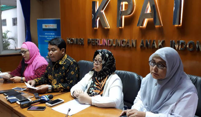 Komisi Perlindungan Anak Indonesia memberikan pernyataan terkait game daring di Jakarta, Selasa, 2 April 2019. KPAI meminta kepada orang tua untuk mengawasi anak-anak bermain game online. (Foto: Antara).