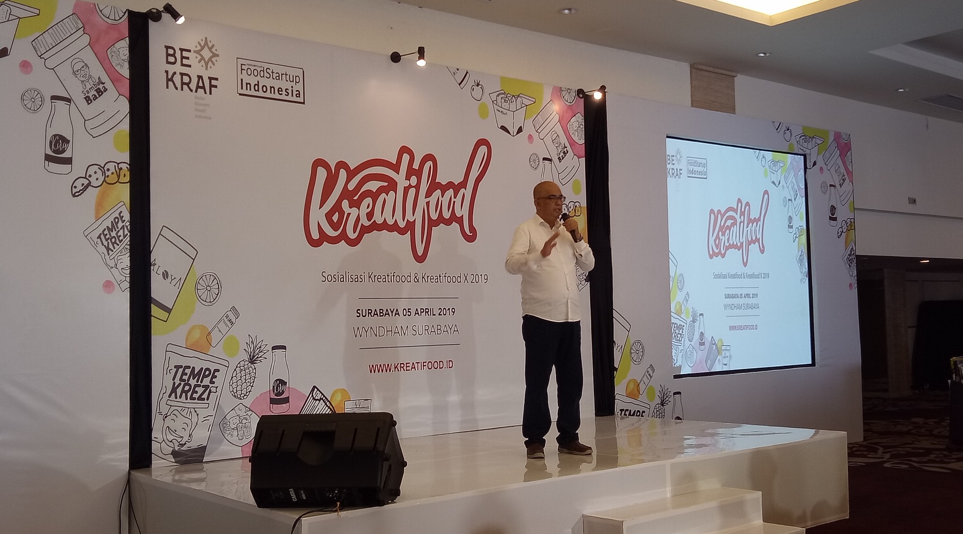 Muhammad Jufry Kasubdit Pasar Segmen Retail Dalam Negeri di hotel Wyndham Surabaya. (Foto:Pita/ngopibareng.id)