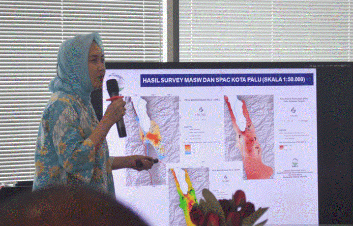  Kepala Badan Meteorologi, Klimatologi, dan Geofisika (BMKG) Dwikorita Karnawati saat taklimat media yang diadakan di Jakarta, Jumat 5 April 2019. (Foto: Antara/Dewanto Samodro)