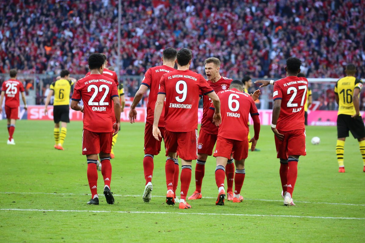 Pertandingan Bayern Munchen vs Borussia Dortmund. (Foto: Twitter/@FCBayernEN)