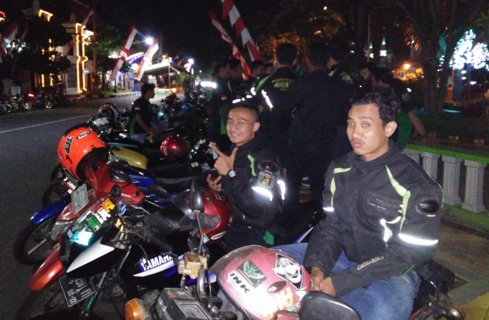 Komunitas motor Ronggolawe Club'RX King (Rock) Kabupaten Tuban. (Foto: Istimewa)