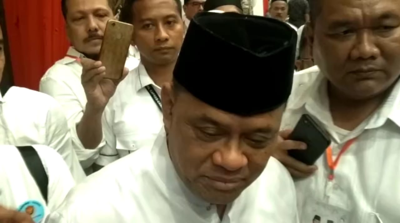 Gatot Nurmantyo usai menghadiri pidato kebangsaan Prabowo, di Dyandra Convention Center, Surabaya, Jumat, 12 April 2019. (Foto: Farid/ngopibareng.id) 