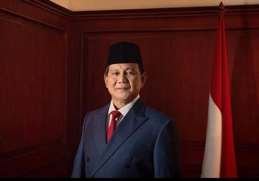 Tak sampai 24 jam, Prabowo Subianto deklarasi kemenangan tiga kali.