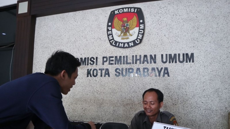 Ilustrasi KPU Surabaya. (Foto: Farid /ngopibareng.id) 