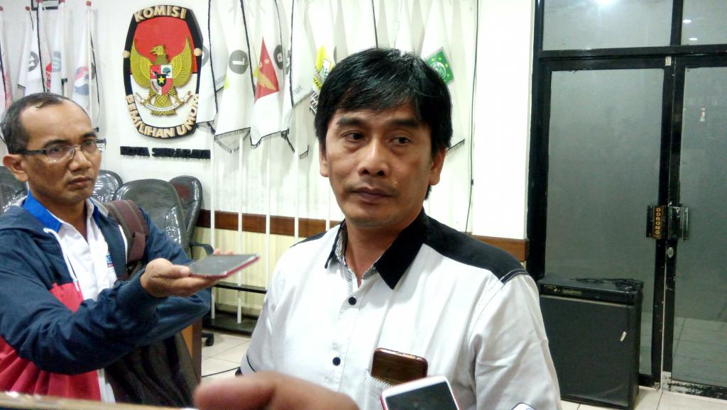Ketua KPU Surabaya, Nur Syamsi, saat ditemui di Kantor KPU Surabaya, Senin 22 April 2019. (Foto: Farid/ngopibareng.id)