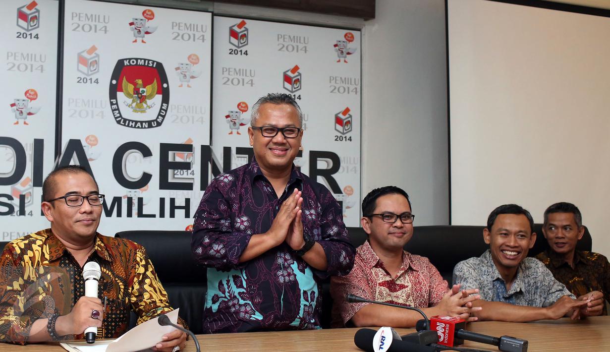 Ketua KPU Arief Budiman dan anggota lainnya. (Foto: dok ngopibareng.id)