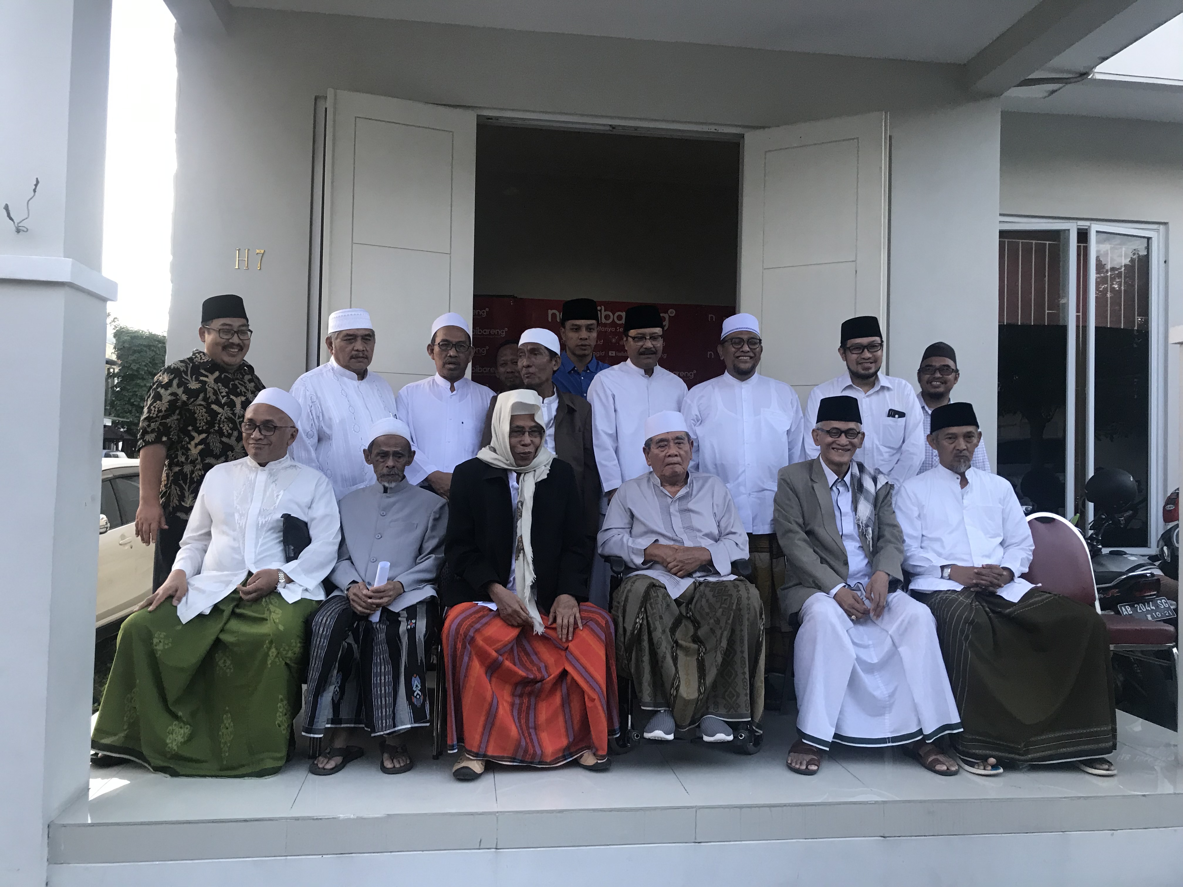Pertemuan dan rekonsiliasi Kiai Sepuh pendukung 01 dan 02 di Rumah Ketua PBNU Saifullah Yusuf. (Foto: dok/ngopibareng.id)