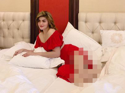 Hilda Vitria pamer pose seksi di media sosialnya.