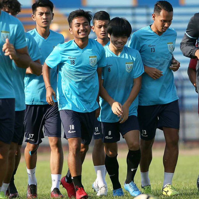 Pemain Persela saat latihan di Stadion Surajaya, Lamongan. (Foto: Twitter/ @PerselaFC)