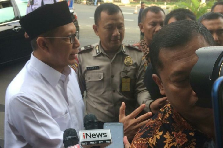 Menteri Agama Lukman Hakim Saifuddin saat tiba di gedung KPK, Jakarta, Rabu 8 Mei 2019. (Foto: Antara/Benardy Ferdiansyah)