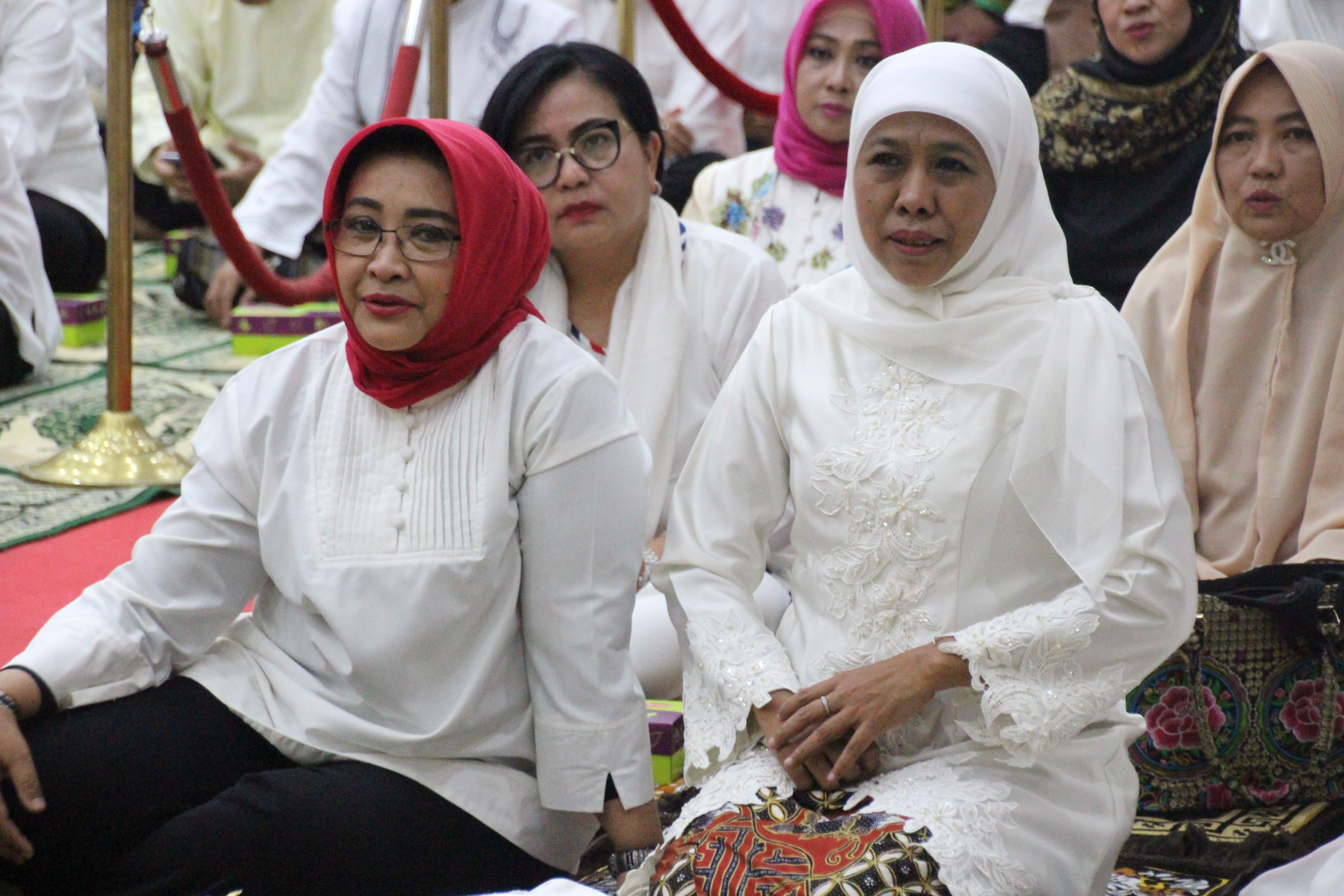 Gubernur Jawa Timur Khofifah Indar Parawansa saat acara buka bersama Forkopimdo. (Foto: Faiq/ngopibareng)