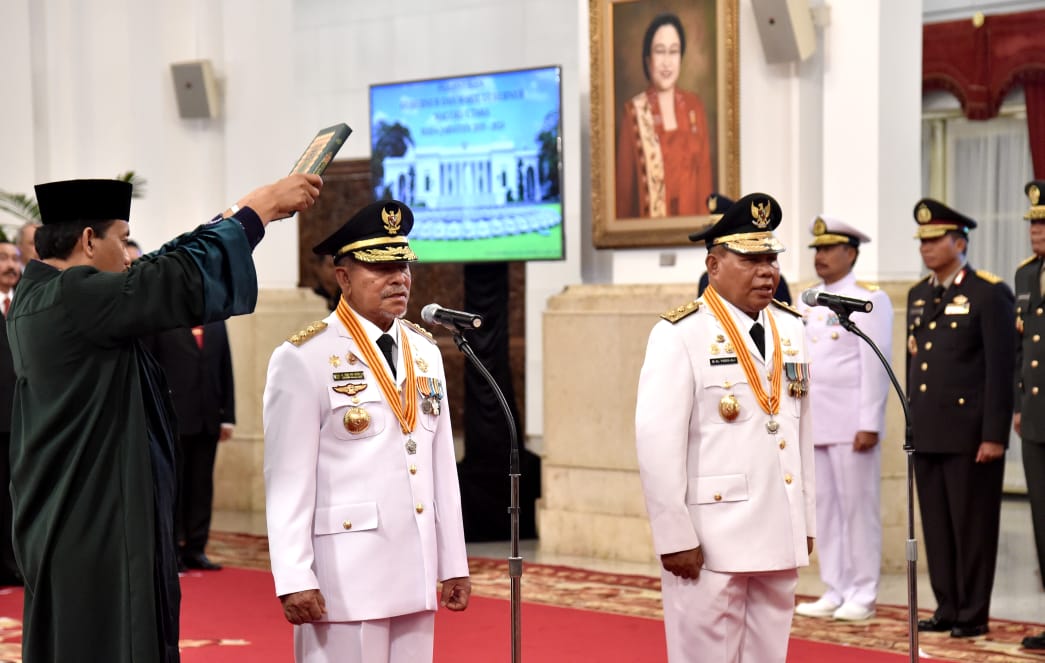 Pengambilan sumpah jabatan Gubernur dan Wakil Gubernur Maluku Utara di Istana Presiden, Jumat, 10 Mei 2019. (Foto: Biro Pers Setpres)