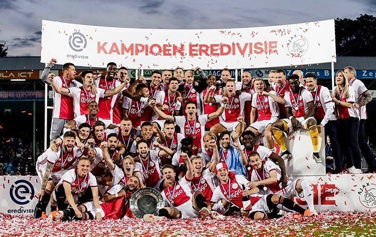 Para pemain Ajax merayakan gelar Liga Belanda musim 2018/2019. (Foto: Instagram@Ajax)