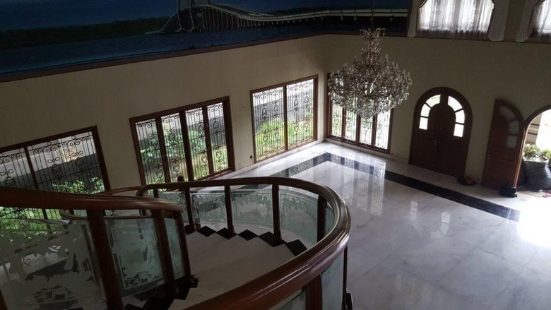 Rumah Fuad Amin Imron yang dilelang KPK. (Foto: dok/KPK)