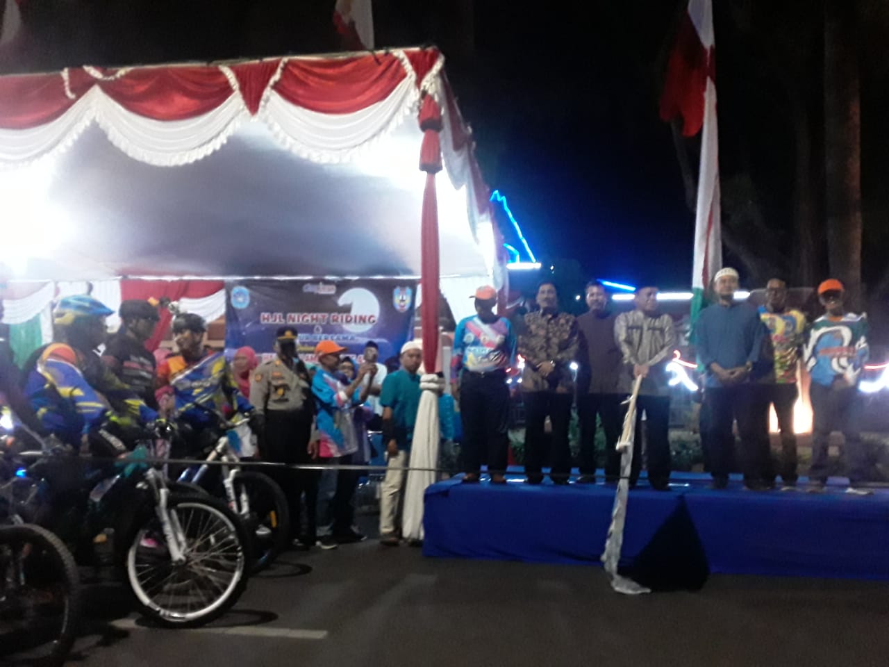 Garis start Lamongan Night Riding 2019. (Foto: kiki/ngopibareng.id)