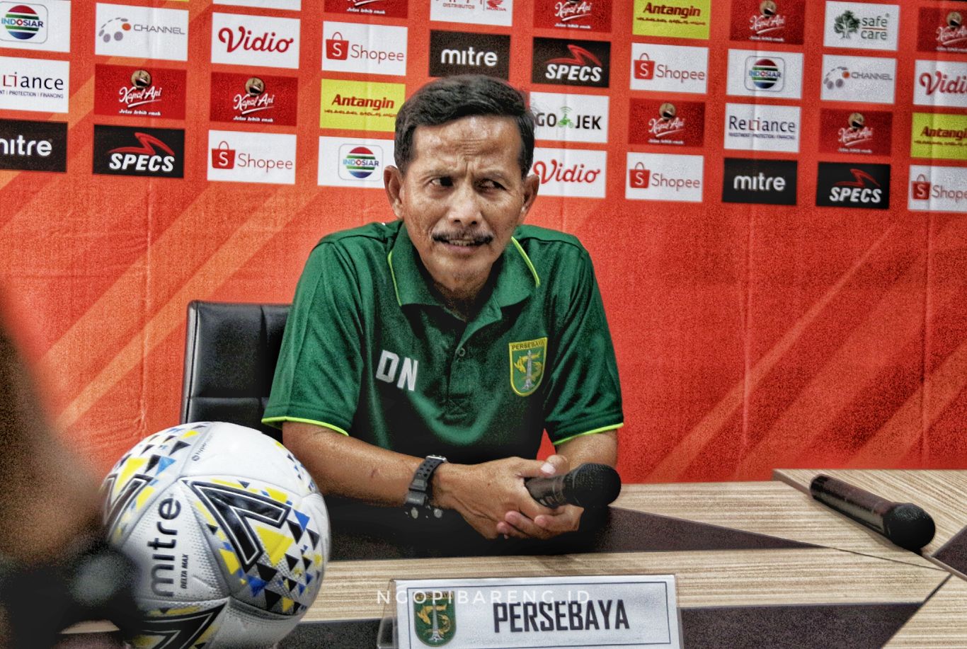 Pelatih Perseaya, Djajang Nurdjaman. (foto: Haris/ngopibareng.id)