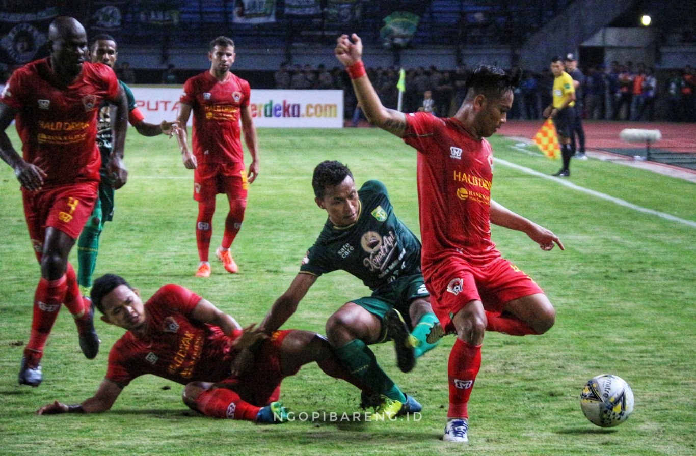 Persebaya vs Kalteng Putra di Stadion Gelora Bung Tomo, Selasa 21 Mei 2019. (Foto: Haris/ngopibareng.id)