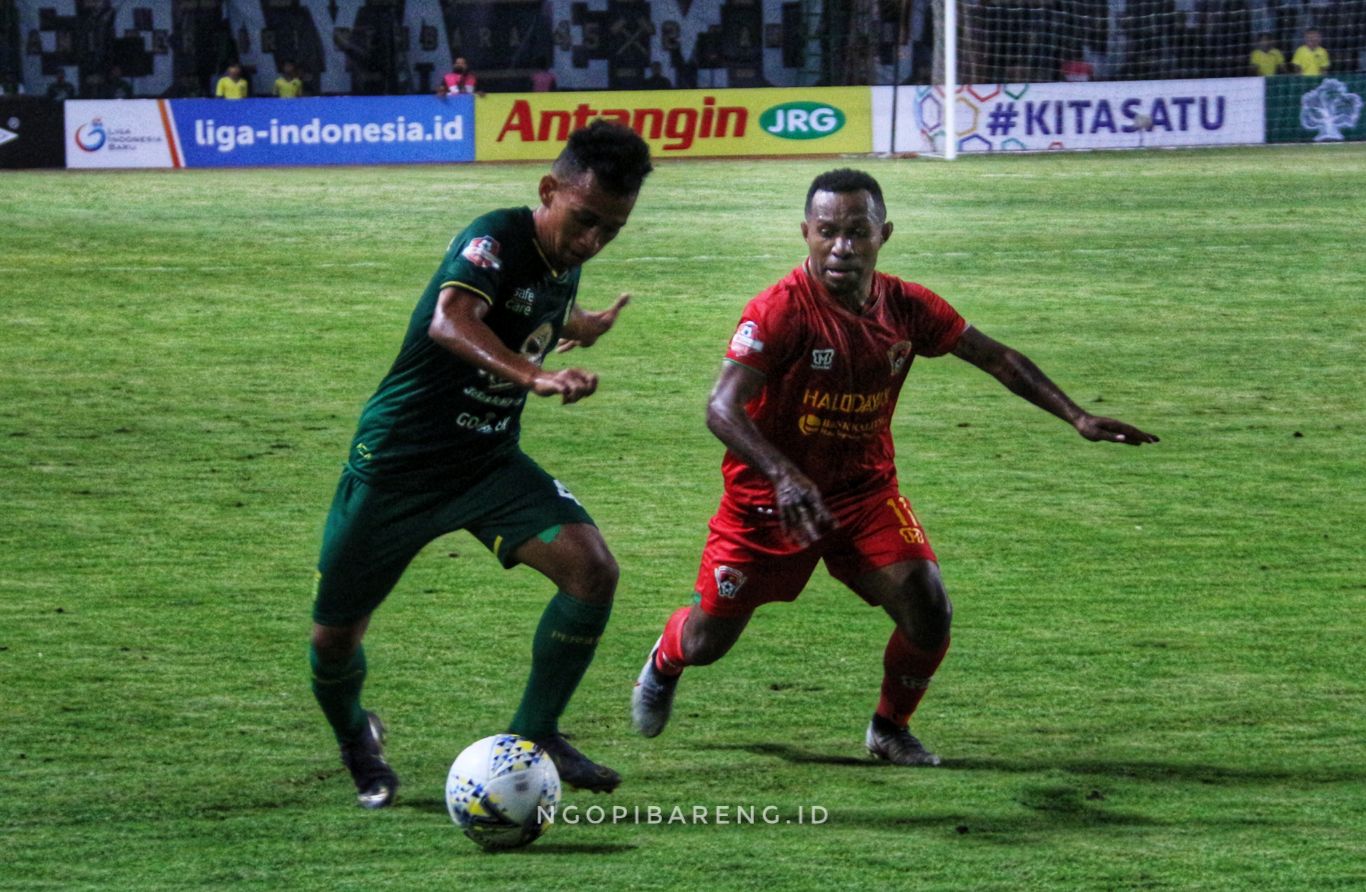 Persebaya vs Kalteng Putra di Stadion Gelora Bung Tomo, Selasa 21 Mei 2019. (foto: Haris/ngopibareng.id)