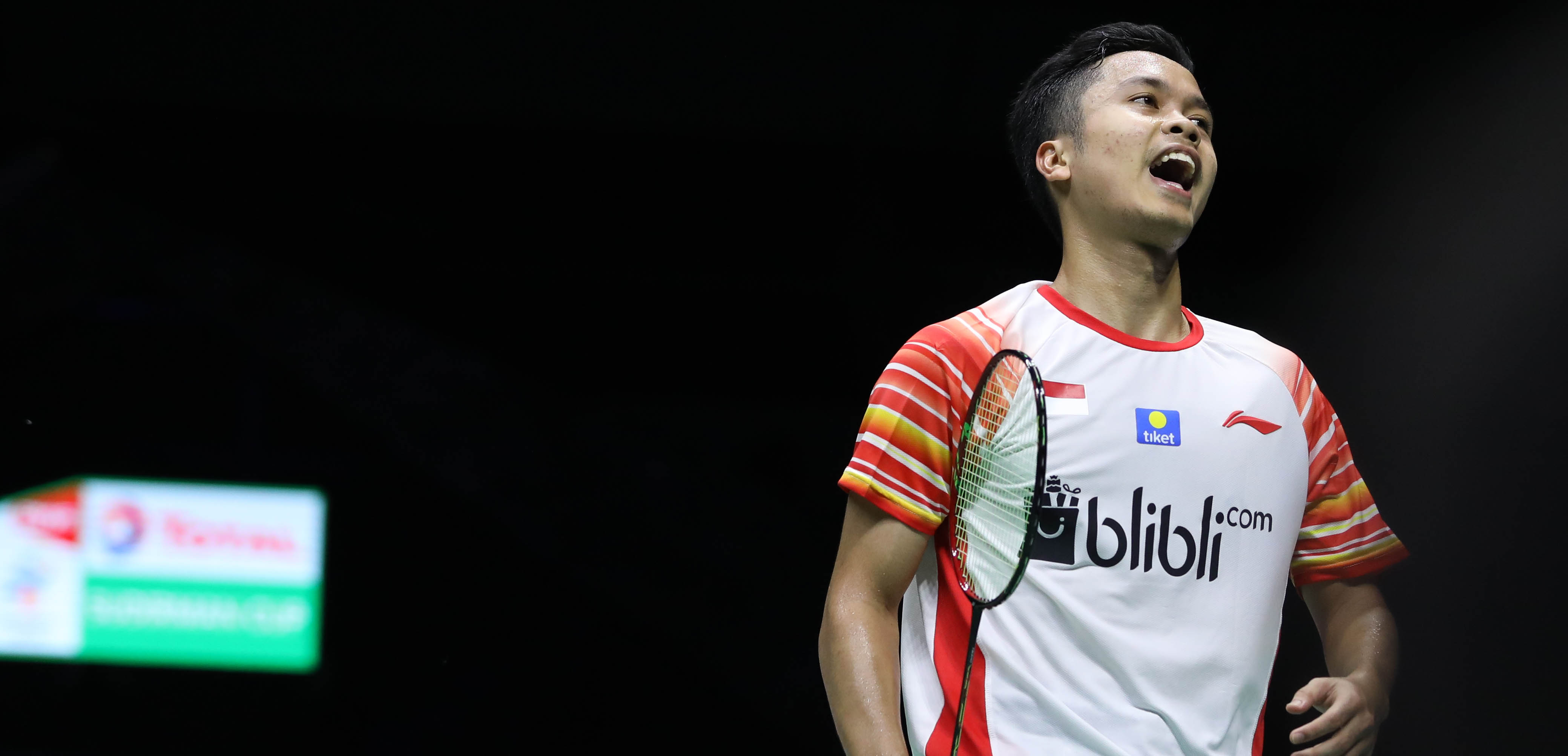 Tunggal putra Indonesia Anthony Ginting harus mengakui keunggulan Kento Momota di semifinal Piala Sudirman 2019. (Foto: PBSI)