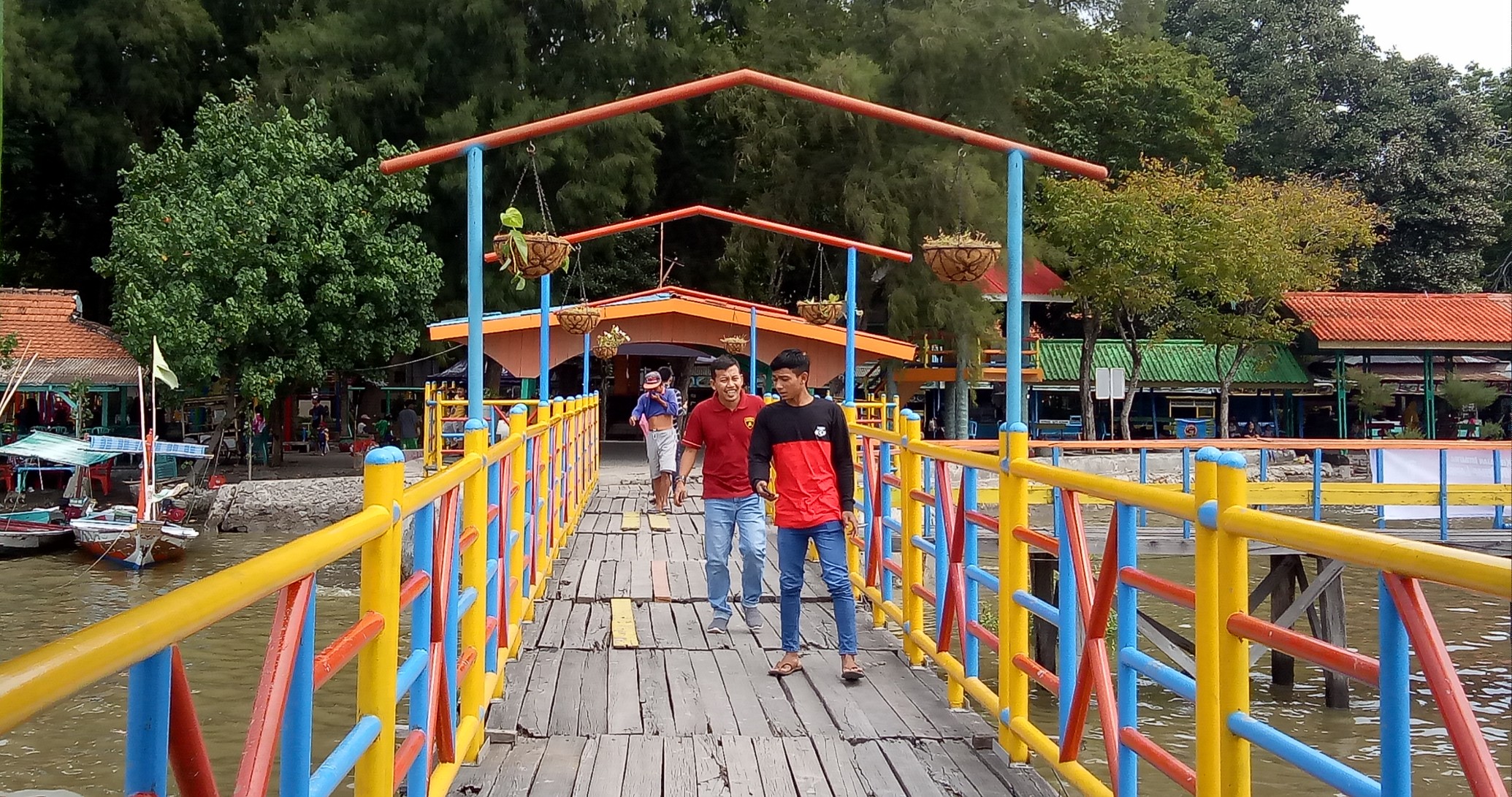 Wisata Pantai THP Kenjeran Surabaya. (Foto: Pita/ngopibareng.id)