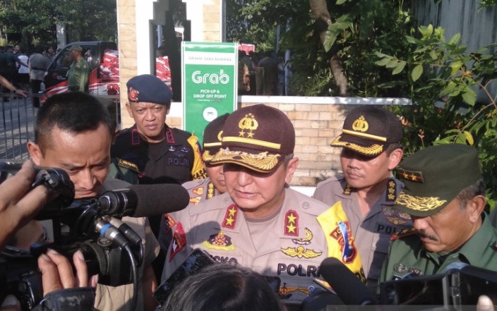 Kapolda Jawa Tengah Irjen Pol Rycko Amelza Dahniel saat memberikan keterangan kepada wartawan. (Foto: Aris/Antara)