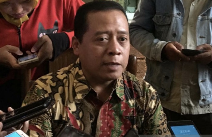 Ketua REI Komisariat Soloraya Anthony Abadi Hendro saat memberikan keterangan kepada wartawan, Rabu 12 Juni 2019. (Foto: dok/antara)