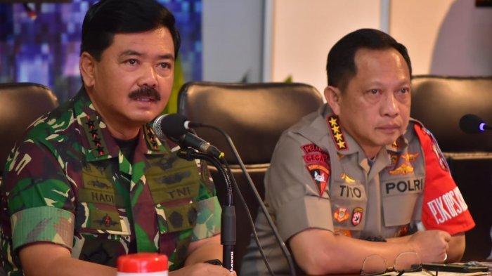 Panglima TNI Marsekal Hadi Tjahjanto bersama Kapolri Jenderal Tito Karnavian