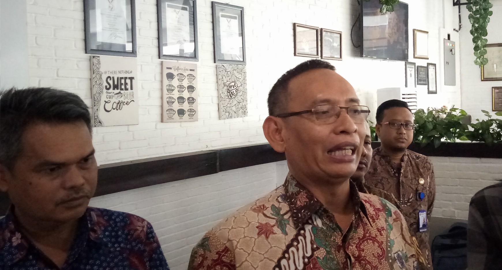 M. Nasih saat memberikan keterangan kepada wartawan Senin, 17 Juni 2019. (Foto: Pita/ngopibareng.id)