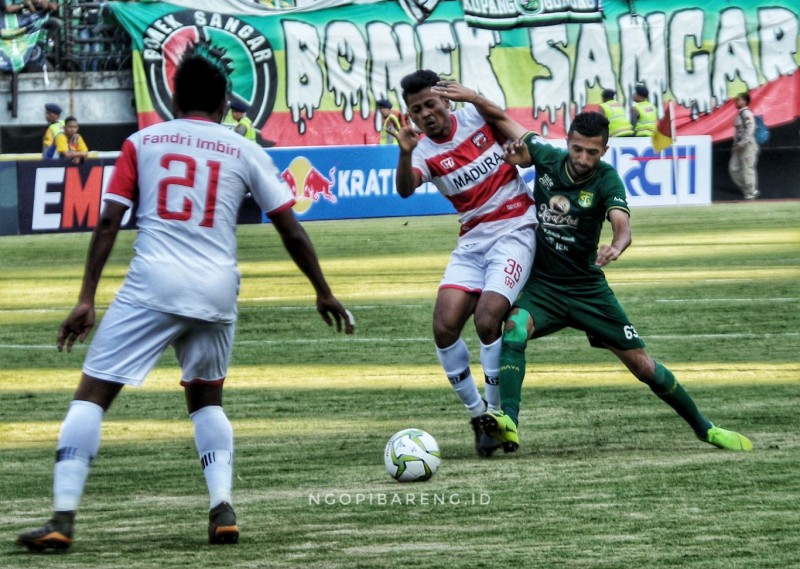 Persebaya vs Madura United. (Foto: Haris/ngopibareng.id))