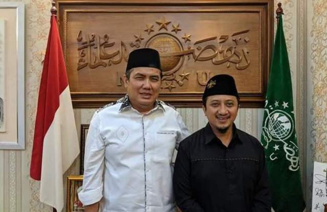 Sekjen PBNU Helmy Faishal Zaini bersama Ustad Yusuf Mansur di PBNU Jakarta. (Foto: nu for ngopibareng.id)