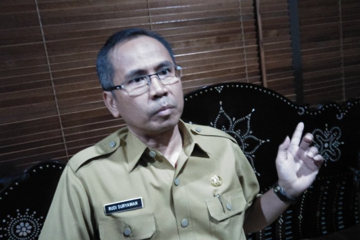 Kepala Badan Kesatuan Bangsa dan Politik (Bakesbangpol) Kota Mataram H Rudi Suryawan. (Foto: Antara/Nirkomala)