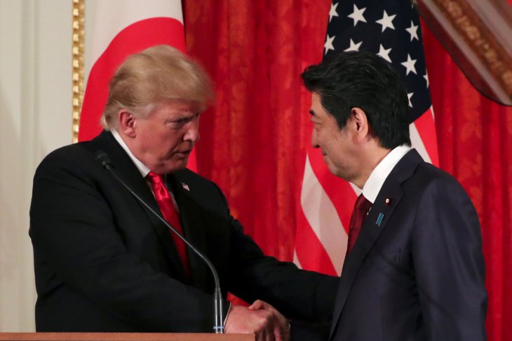 Presiden AS, Donald Trump dan PM Jepang Shinzo Abe. (Foto: Antara/Reuters)
