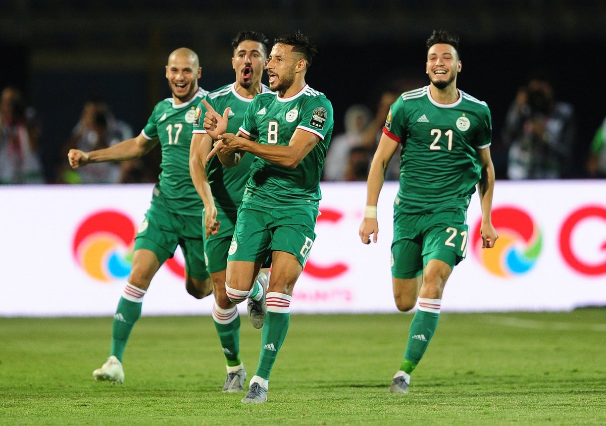 Timnas Aljazair berhasil mengalahkan Senegal dalam duel keduanya di fase grup. (Foto: Twitter/@CAF_Online)