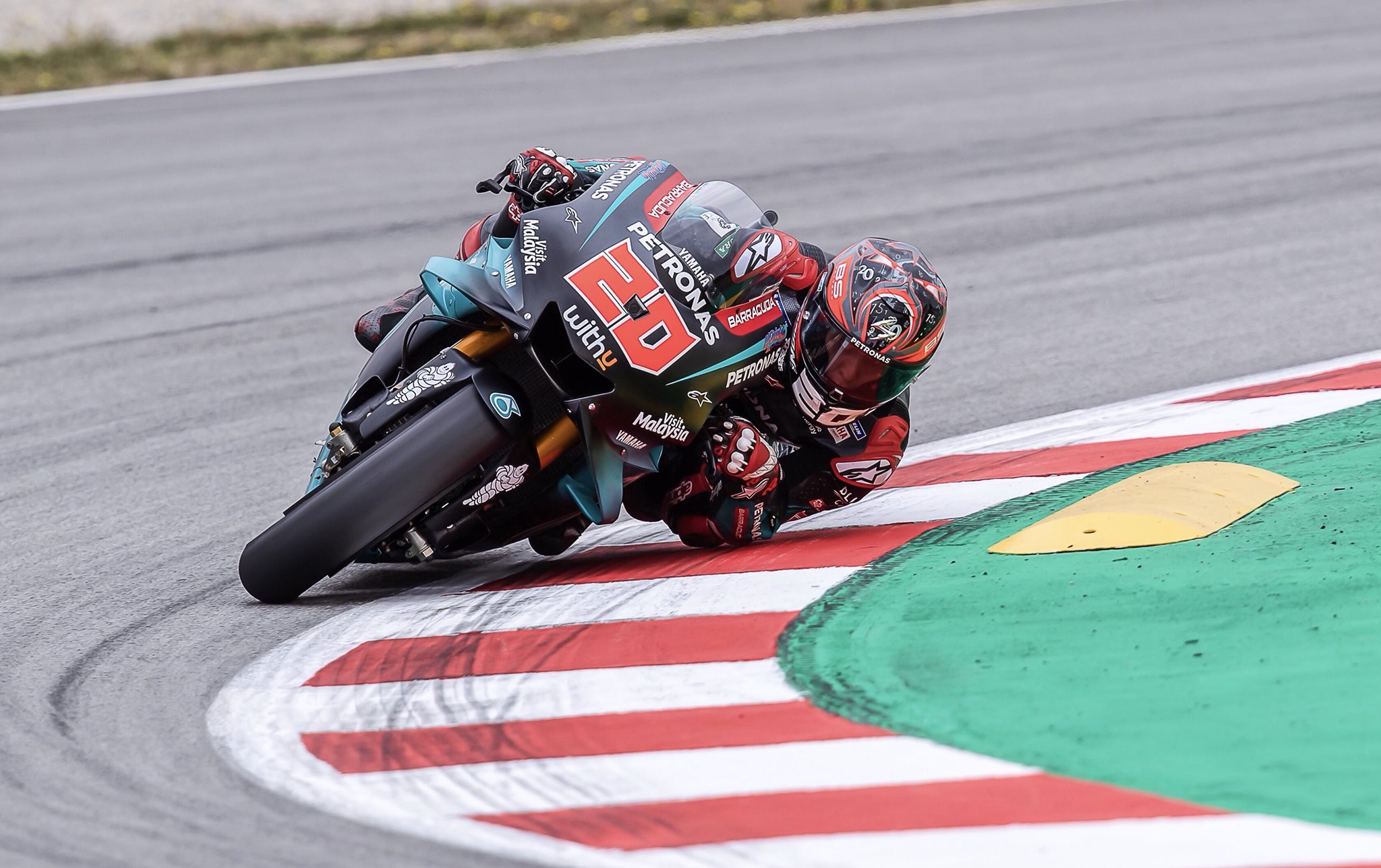 Fabio Quartararo kembali unjuk gigi di kualifikasi MotoGP Assen 2019. (Foto: Twitter/@FabioQ20) 