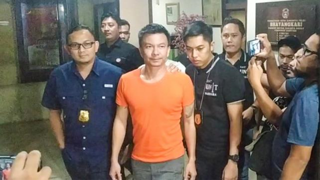 Jerry Aurum ditahan di Polres Jakarta Barat.