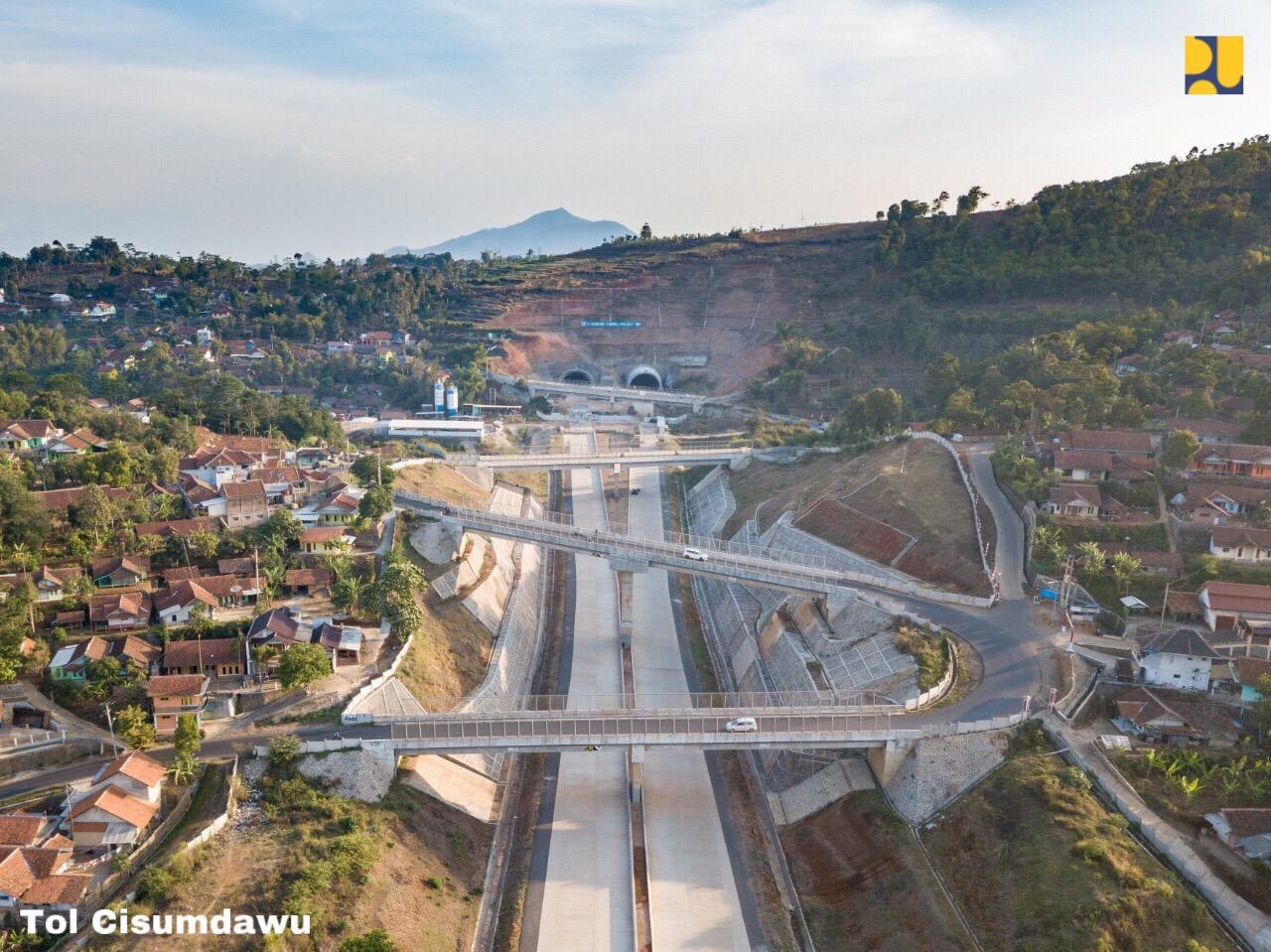 Perkembangan pembangunan Jalan Tol Cisumdawu Jabar. (Foto PUPR)