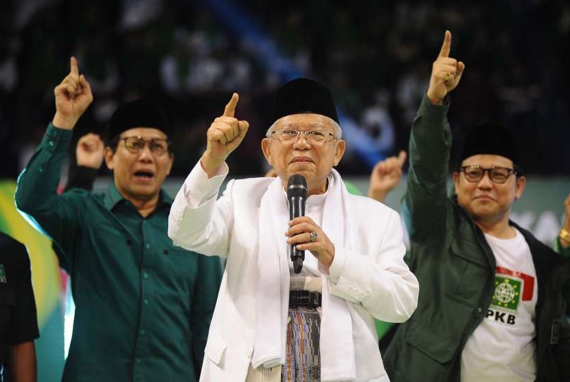 Wakil Presiden Terpilih Ma'ruf Amin (tengah) saat berkampanye bersama Ketua Umum PKB Muhaimin Iskandar (kanan). (Foto: dok/antara)