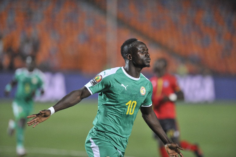 Sadio Mane mencetak satu-satunha gol Senegal untuk mengantarkan negaranya ke perempat final Piala Afrika 2019. (Foto: Twitter/@CAF_Online)