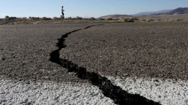 Gempa berada pada kedalaman 0,9km dan padapun usat gempa berada di dekat kota Ridgecrest, sekitar 240 km di timur laut kota Los Angeles. (Foto: bbc)
