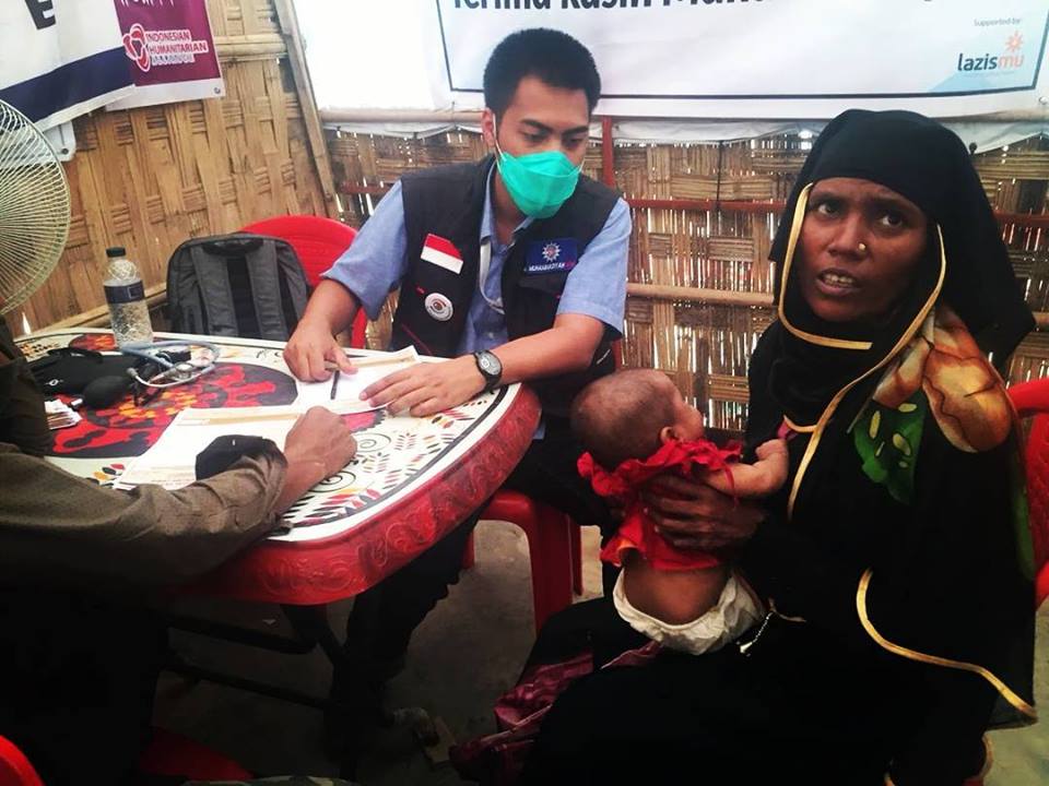 Aksi sosial Muhammadiyah Disaster Management Center (MDMC) di pengungsian Rohingya. (Foto: md for ngopibareng.id)