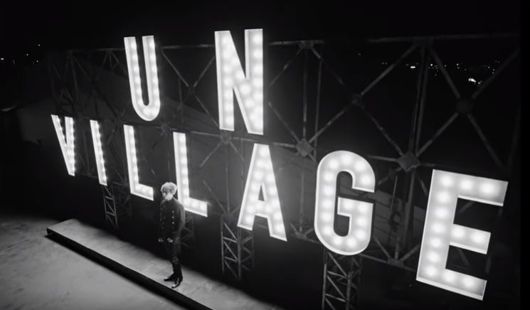 Foto cuplikan video musik Baekhyun, personel boygroup K-Pop, EXO berjudul UN Village.