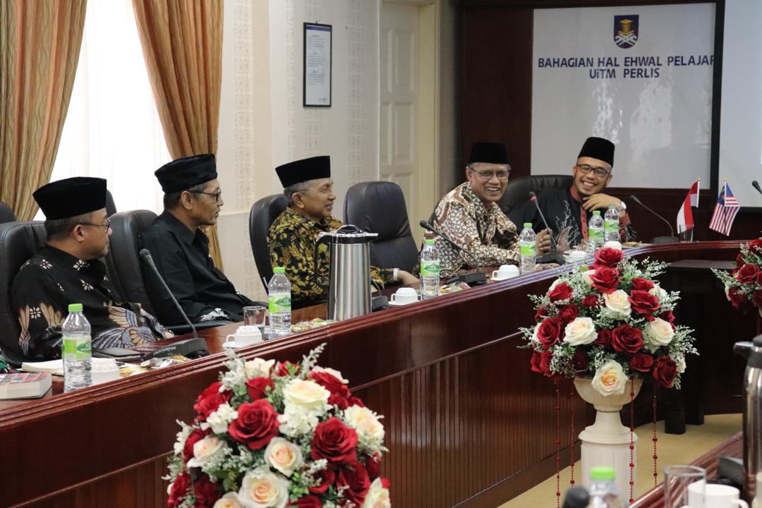 Ketua Umum PP Muhammadiyah Haedar Nashir di Malaysia. (Foto: md for ngopibareng.id)